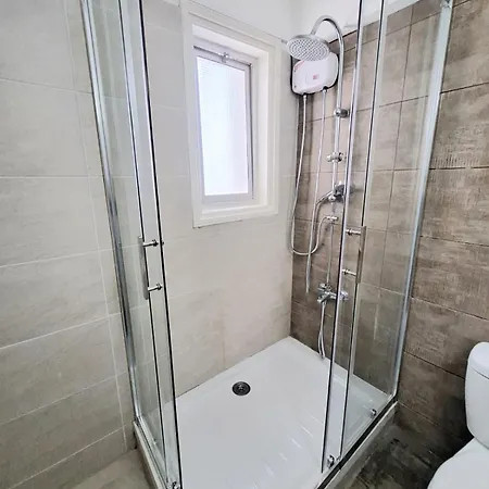 Abstract By The Sea דירה לרנקה